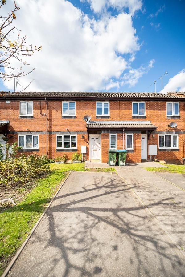 Stylish 3 Bed House, Large Garden, Parking, Wifi - Esho Stays Coventry Eksteriør bilde
