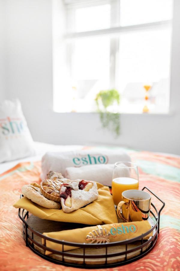 Stylish 3 Bed House, Large Garden, Parking, Wifi - Esho Stays Coventry Eksteriør bilde